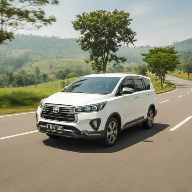 Innova Reborn Facelift rental mobil Makassar
